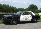 1982 mustang coupe police black white 001