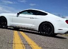 2016-ford-mustang-white
