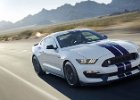 2016-mustang-shelby-gt500-white-02