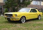 1965 Mustang coupe yellow 006