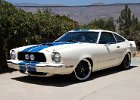 1974 mustang hatchback cobraII white blue 001