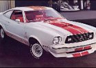 1977 mustang hatchback cobraII white red 001